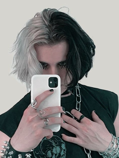 Black And White Hair Men, Half Black Half White Hair, White Hair Men, Shoulder Length Wavy Hair, Black White Hair, Half And Half Hair, Dyed Hair Men, Split Dyed Hair, Long White Hair