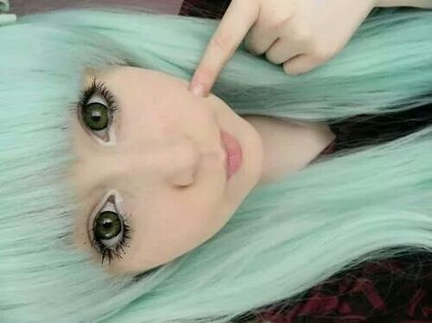 Mint hair pastel goth scene color cute " kawaii " Pastel Green Hair, Pastel Goth Hair, Mint Pastel, Mint Hair, Goth Hair, Pastel Goth Fashion, Hair Color Pastel, Hair Affair