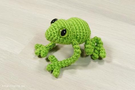 FREE PATTERN: Tree Frog – Kristi Tullus