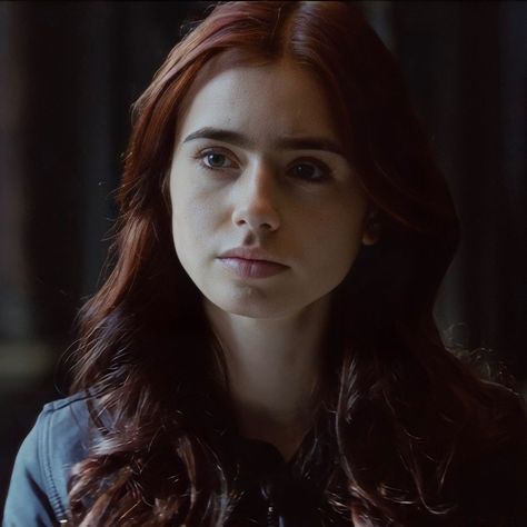 Lily Collins Red Hair Clary Fray, Clary Fray Lily Collins, Petra Parker, Sarah Mcdonald, Harry Potter Face, Rose Hathaway, Clary Fray, City Of Bones, Spider Woman