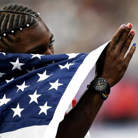 The category is nails, and these athletes are taking home the gold. 🥇 Swipe to see some of our favorite nail art designs from the 2024 #Olympics, and tap the link in bio for more. 💅 Green And Gold Manicure, Sports Nail Art, Sha Carri Richardson, Gold Manicure, Gym Pool, Patriotic Nails, Track Star, 2024 Summer Olympics, Sports Attire