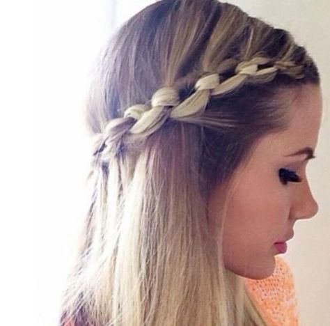 Chain braid Blonde Wedding Hair, Chain Braid, Amber Fillerup Clark, Amber Fillerup, Barefoot Blonde, Fishtail Braid, Easy Braids, Long Blonde, Haircuts For Long Hair