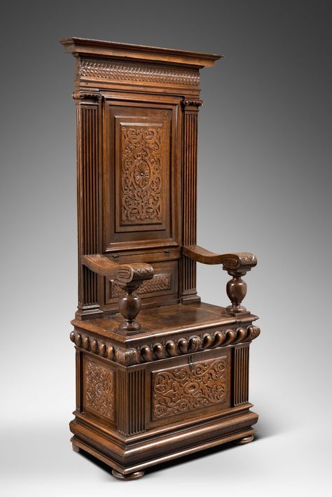 RENAISSANCE «CHAYÈRE» CHAIR - Galerie Gabrielle Laroche Judge Chair, Dark Academia Home, Medieval Furniture, Antique French Furniture, Gothic Furniture, Library Furniture, Castles Interior, English Furniture, Antique Chairs