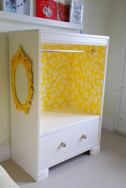 Cute idea!  Saw this on HGTV and loved it! Cute wardrobe for a little girls dress up clothes made out of an old dresser. Dress Up Closet, White Dresser, Old Dressers, Clever Storage Solutions, Big Girl Rooms, Clever Storage, Redo Furniture, Kids Storage, Repurposed Furniture