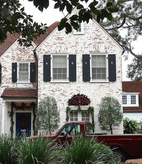 12 Limewashed Brick House Ideas to Enhance Your Home German Wash Brick, German Schmear Brick, House With Black Shutters, German Smear Brick Exterior, White Brick House, German Smear Brick, Lime Wash Brick, German Schmear, German Smear