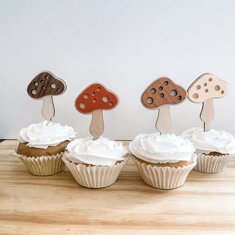 Enchanted Birthday Party, Enchanted Forest Cupcakes, Mushroom Wedding Decor, Mushroom Theme Party, Mushroom Birthday, Mushroom Party, Forest Theme Birthday Party, Mushroom Birthday Party, Mushroom Cupcakes