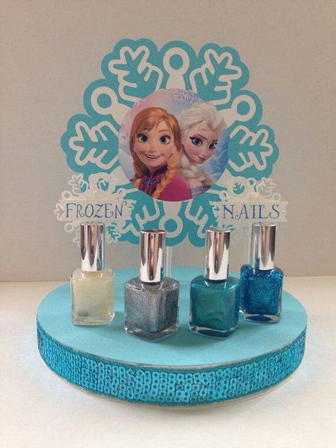 Centro de mesa Disney Frozen Nails, 4de Verjaardag, Frozen Bday Party, Disney Frozen Birthday Party, Frozen Birthday Theme, Disney Frozen Party, Frozen Themed Birthday Party, Disney Frozen Birthday, Elsa Birthday