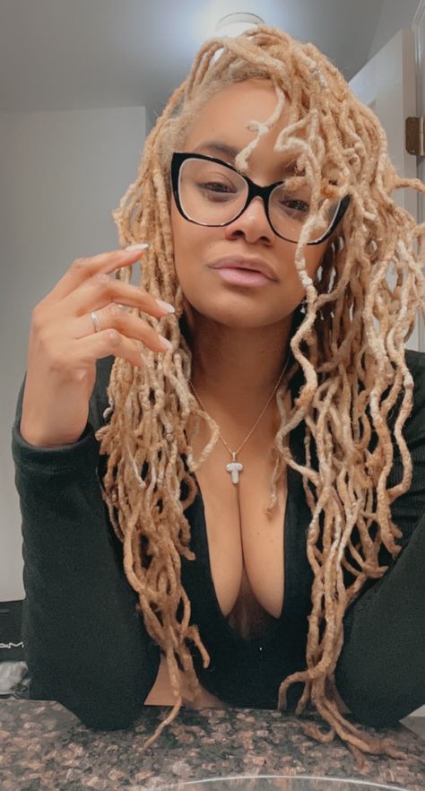 Loc Hairstyles For Work, Long Curly Loc Styles, Loc Styles With Headband, Blonde Dreads Black Women, Loc Sprinkles Locks, Ash Blonde Locs, Platinum Blonde Locs, Blonde Locs Black Women, Loc Sprinkles