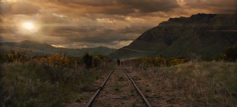 Sweet Tooth Aesthetic, Tooth Aesthetic, Teeth Doctor, Teeth Aesthetic, Apocalypse Aesthetic, Cartoon Tv Shows, Railroad Tracks, Sweet Tooth, Natural Landmarks