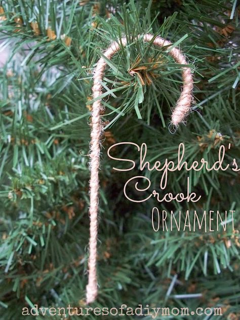 Adventures of a DIY Mom - Shepherd's Crook Ornament - {12 days of CHRISTmas Ornaments} Diy Nativity Ornaments For Kids, 12 Days Of Christmas Ornaments, Shepherds Crook, Jesse Tree Ornaments, Diy Mom, Jesse Tree, Diy Nativity, Christmas Desserts Easy, Christmas Teaching