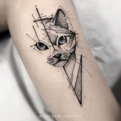 Geometric Cat Tattoo, Cat Face Tattoos, Kitty Tattoos, Pola Tato, Black Cat Tattoos, Geometric Cat, Cat Tattoo Designs, Couple Tattoos, Mini Tattoos