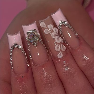 Quince Nails, Quinceanera Nails, Prom Nail, Nagel Tips, Floral Nail, Easy Nails, Girly Acrylic Nails, Her Nails, Unique Acrylic Nails