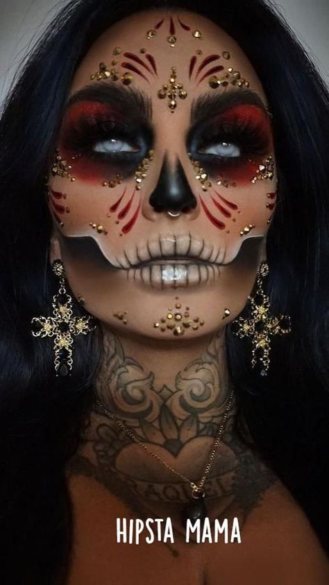 Sarah Cabrera, Crazy Halloween Makeup, Catrina Costume, Anatomical Heart Pendant, Halloween Bride Costumes, Light Contour, Dia De Los Muertos Decorations Ideas, Halloween Bride, Blush Eyeshadow