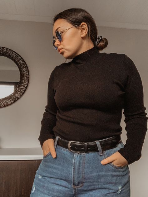 Aesthetic Turtleneck Outfit, Aesthetic Turtleneck, Thick Thigs, Plus Size Aesthetic, Turtle Neck Outfit, Chubby Girl Fashion, Everyday Outfits Fall, Chubby Style, Turtleneck Outfit