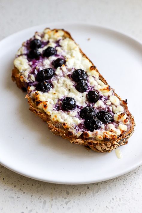 Side view of air fryer cottage cheese toast on white plate. Cottage Cheese Honey Toast, Cottage Cheese Toast Air Fryer, Cottage Cheese French Toast, Air Fryer Cottage Cheese Toast, Cottage Cheese Toast, Blueberry Toast, Blueberry Honey, Protein Meal Plan, Honey Toast