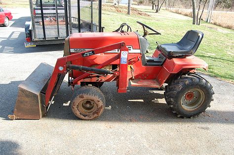 Massey Ferguson 1655 wtih Johnson Loader uploaded in Massey 1655 with Front End Loader: Massey Ferguson 1655 with Johnson front end loader. Currently... Garden Tractor Front End Loader, Garden Tractor Attachments, Front End Loader, Mechanical Projects, Tractor Idea, Tractor Loader, Lawn Tractors, Massey Ferguson Tractors, Trailer Plans