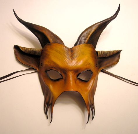 Mascara Papel Mache, Tiki Maske, Goat Mask, Leather Masks, Gothic Mask, Cat Masks, Masquerade Halloween, Antique Porcelain Dolls, Lion Mask