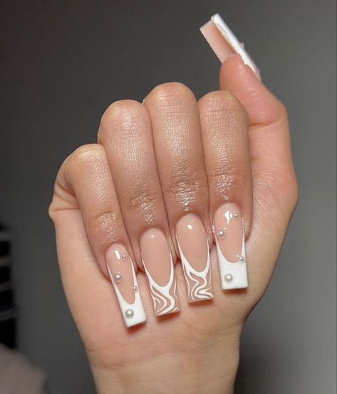 French Tip Acrylic Nails, Simple Acrylic Nails, Short Square Acrylic Nails, Short Acrylic Nails Designs, Pink Acrylic Nails, Square Acrylic Nails, Nail Art Ideas, Fire Nails, Pretty Acrylic Nails