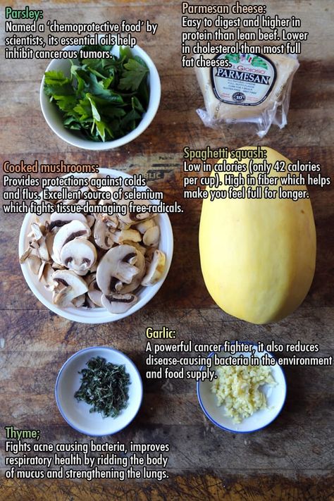 Garlic Parmesan Spaghetti Squash with Mushrooms - Pickled Plum Food And Drinks Garlic Parmesan Spaghetti, Baked Spaghetti Squash Recipes, Garlic Parmesan Spaghetti Squash, Mushroom Parmesan, Parmesan Spaghetti Squash, Easy Spaghetti Squash, Spaghetti Squash Recipes Easy, Cooking Noodles, Low Carb Spaghetti