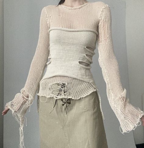 Knitting Business, Deconstruction Fashion, Spring Knitwear, Zero Waste Fashion, Crochet Shrug Pattern, Crochet Shrug, Study Style, Feminine Outfit, Knitwear Design