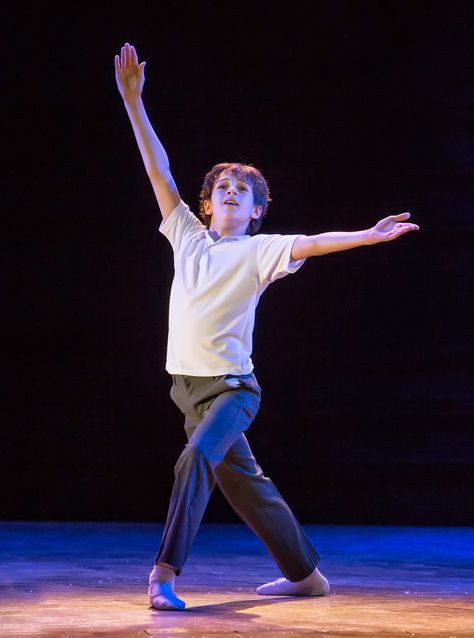 Billy Elliot Musical, Ballet Positions, Gym Leotards, Movies For Boys, Billy Elliot, Ballet Boys, Ballet Performances, Musical Film, Musical Plays