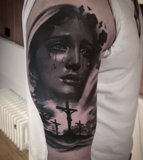 Dark Tattoo Designs, Pirate Girl Tattoos, Religious Tattoo Sleeves, Half Sleeve Tattoo Ideas, Tattoo God, Christus Tattoo, Religion Tattoos, Gotik Tattoo, Shadow Tattoo