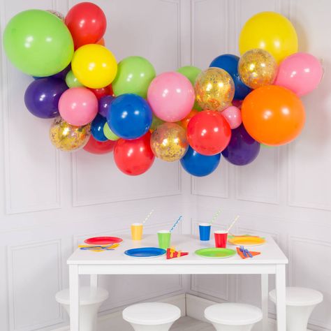 Are you interested in our party balloon garland? With our diy balloon kits you need look no further. Rainbow Party Backdrop, Boy Party Balloons, Balloon Cloud, Kids Party Decor, 16 Balloons, Balloon Clouds, Bubblegum Balloons, Balloon Kits, Pool Party Decorations