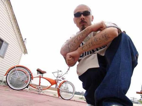 Dope Lil Rob, Chicano Rap, Chicano Love, Chicana Style, Low Rider Girls, Brown Pride, Lowrider Bike, Hair Roots, Roots Hair