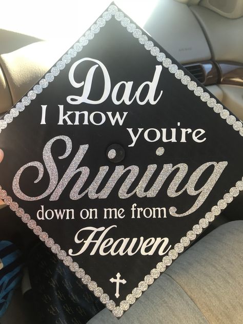 Memorial graduation cap In Memory Of Mom, Nurse Graduation Cap, Disney Graduation, College Grad Cap Ideas, Graduation Cap Decoration Diy, Cap Graduation, High School Graduation Cap, College Graduation Cap Decoration, Grad Cap Designs