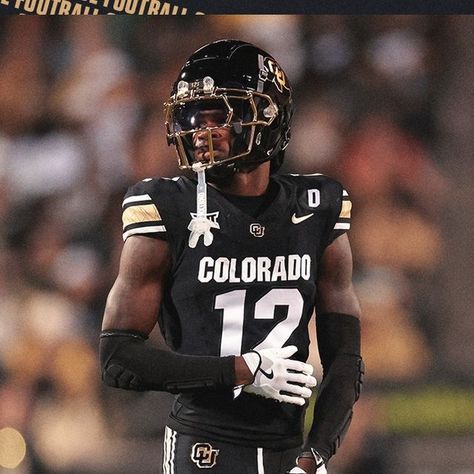 CFB on FOX on Instagram: "Deion Sanders confirmed Travis Hunter will play for Colorado on Saturday 🦬" Travis Hunter, Cool Football Pictures, Deion Sanders, Football Pictures, Sanders, Ncaa, Colorado, High School, Fox