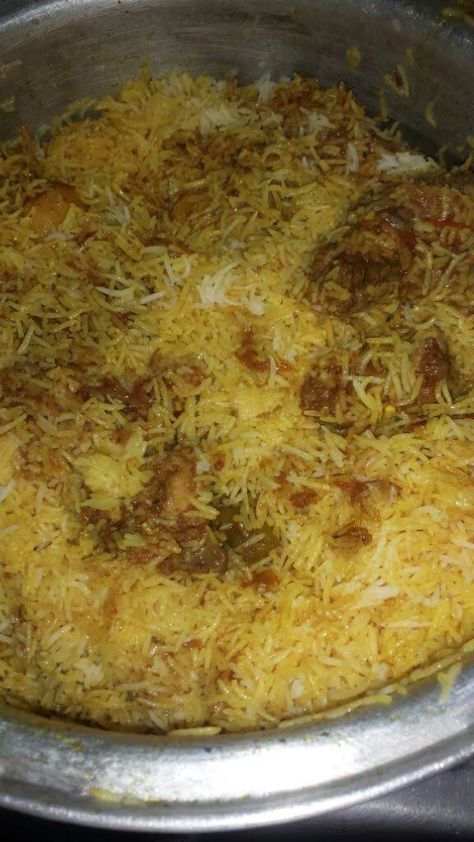 Chicken Biryani Chicken Biryani Snap, Female Thor, Chicken Biryani, Food Vids, Snap Food, Biryani, Flower Pictures, Home Made, Macaroni And Cheese