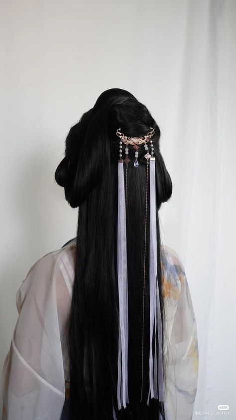 Japanese Hair Jewelry, Chinese Princess Hair, Chinese Accessories Hair, Mexican Hair Accessories, Ancient Chinese Hair Accessories, Traditional Chinese Accessories, Korean Goddess Hair, Chinese Royalty Aesthetic, Asian Headpiece