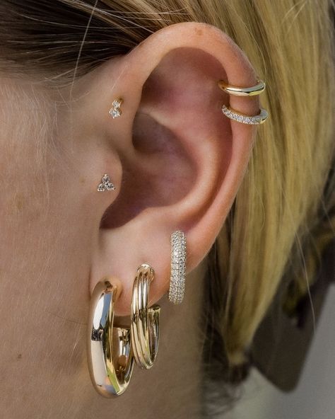 POV you find the earring stack of your dreams 🤤☁️💕✨ Three Piercing Stack, Silver Earring Stack Aesthetic, Piercing Stack Ideas, Fourth Piercing, Piercing Stacks, Earring Stack, Cool Ear Piercings, Cute Ear Piercings, Stacked Earrings