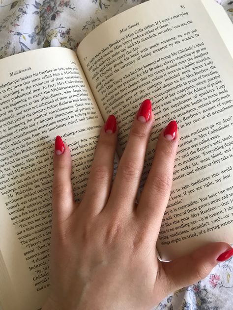 Dita von Teese, Lana Del Rey, Cherries, Books, 50s, Marilyn Monroe, Old Hollywood, Strawberries and Spring nails Dita Von Teese Nails, Red Gel Nails Ideas, Lana Del Rey Nails Inspiration, Old Hollywood Nails, 50s Nails, 1960s Nails, Marilyn Monroe Nails, 1950s Nails, Gel Nails Ideas