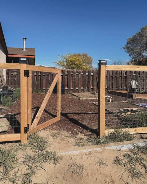 Built a gate 💪🏻 all by myself and in 30 degree heat. Is it perfect? No lol but it opens and has an even reveal. Still need to add the welded wire and then we’re golden! 2 gates left to go and then I can get the garden ready because Annie won’t be able into it 😉 🐶 🏷️ #fencegate #woodengate #weldedwirefence welded wire fence gate diy, she builds stuff Front Yard Fence With Gate, How To Build A Fence Gate, Welded Wire Fence Diy, Wire Fence Gate, Fence With Wire, Wood And Wire Fence Ideas, Fence Gate Ideas, Garden Fence Gate, Dog Fencing