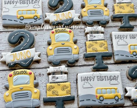 Wheels On The Bus Cookies, School Bus Cookies, Bus Cookies, Bus Party, School Cookies, Baby Birthday Decorations, Decorating Cookies, Sugar Cookie Designs, Wheels On The Bus