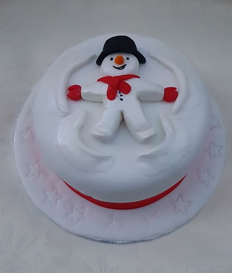 Snowman snow angel xmas cake Xmas Cakes, Snowman Snow, Christmas Cake Decorations, Xmas Cake, Snow Angel, Angel Cake, Christmas Gingerbread House, Christmas Cakes, Snow Angels