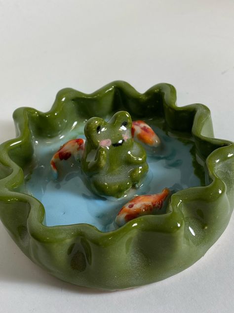 Frog Bowl Clay, Frog Ring Holder Clay, Jewlrey Holders Ceramic Diy, Frog Jewelry Holder Clay, Ring Bowls Clay, Cute Ring Holder, Homemade Jewelry Holder Clay, Clay Ideas For Mom, Jewelry Organizer Diy Clay