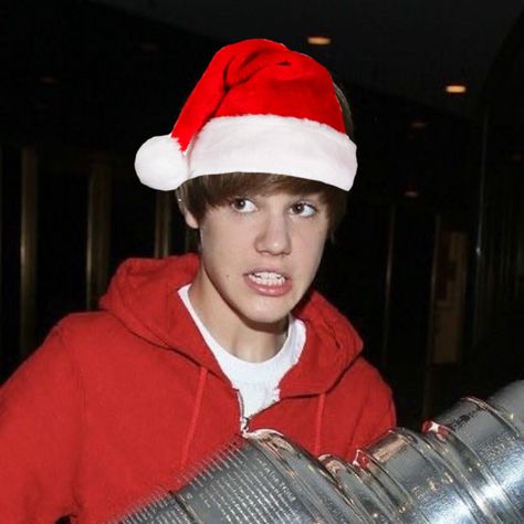 Justin Bieber Valentines Day, Christmas Justin Bieber, Justin Bieber Pfp, Justin Bieber Room, Justin Bieber Christmas, Justin Bieber Mistletoe, Beiber Fever, Justin Bieber Posters, Justin Bieber Images