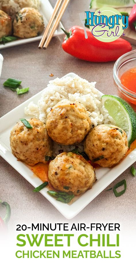 Spicy Chicken Meatballs, Chicken Meatballs Recipe, Sweet Chili Chicken, Hungry Girl Recipes, Sweet And Spicy Chicken, Chicken Meatball Recipes, Chili Chicken, How To Cook Meatballs, Hungry Girl