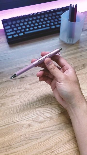 Ryzing Spins on Instagram: "Starting a short combo with the thumb around, a fundamental basic trick! 👍 Follow me @ryzingspins to see more cool tricks and tutorials! Let's learn pen spinning together! 🤝 #penspinning #pentricks #tricks #satisfying #reels" Pen Tricks, Pen Spinning, Cool Tricks, Beauty Accessories, Spinning, Hobbies, See More, Follow Me, Pen