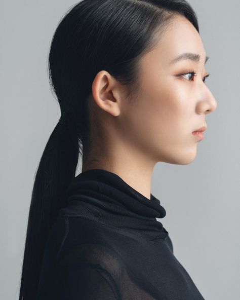 Sleek Back Ponytail, Neat Ponytail, Sleek Low Ponytail, Backcombed Hairstyles, Low Ponytail Hairstyles, Slick Ponytail, Sleek Ponytail Hairstyles, Hippie Hair, Clip Hairstyles