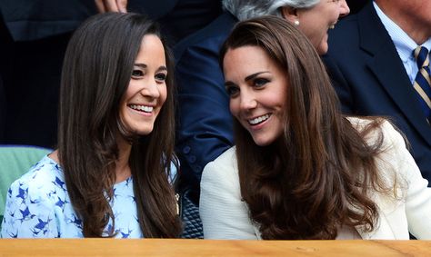 Duchess Kate and Pippa Middleton of England Vévodkyně Kate, Pippa Middleton Wedding, Prins Albert, Duchesse Kate, James Middleton, Prince William Et Kate, Duchesse Catherine, Kate And Pippa, Middleton Family