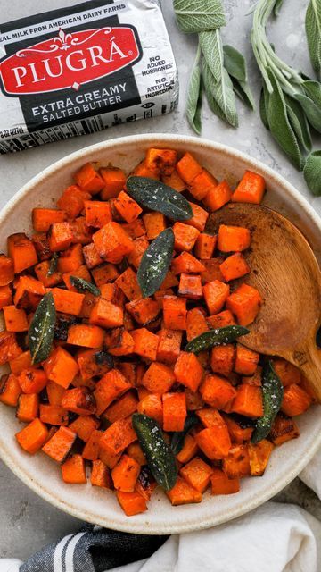 Caitlin | Easy & Healthy Meals on Instagram: "ROASTED BUTTERNUT SQUASH with MAPLE BROWN BUTTER!😍(sponsored) . Allow me to introduce your new favorite side dish!😉 Roasted butternut squash is tossed in a super simple (& VERY addictive) cinnamon maple brown butter sauce then topped with crispy sage leaves!🤤 It’s sweet, delicious & perfect for the holidays! . This is recipe all about BROWN BUTTER!🙌🏻 And to make it super rich & creamy, I used @plugrabutter salted butter (a seriously high-quality Butternut Squash Cinnamon, Sweet Potatoes With Marshmallows, Pecan Sauce, Maple Glazed Carrots, Best Side Dish, Brown Butter Sauce, Autumn Side Dishes, Low Cholesterol Recipes, Maple Brown