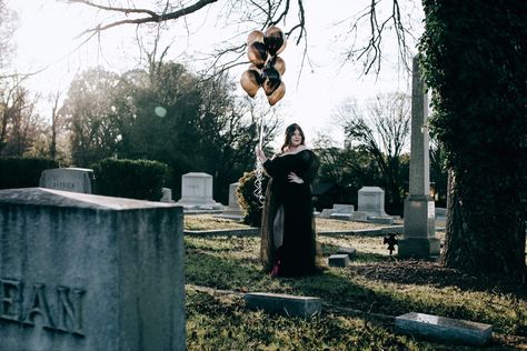 #photoshoot #birthdayideas #30 #spooky Spooky Cemetery, 30th Ideas, Dirty 30, Theme Halloween, Birthday Photo, Birthday Photoshoot, Birthday Photos, 30th Birthday, Cemetery