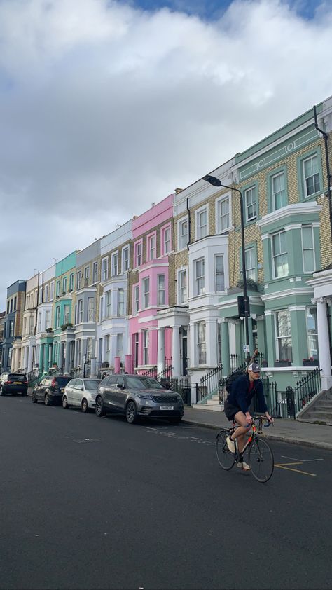 London Summer Aesthetic, Portobello London, London In The Summer, London Markets, London Activities, Portobello Market, London Market, London Girl, London Vibes