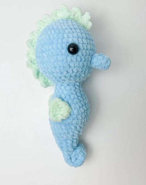 Seahorse Amigurumi Free Pattern, Sea Horse Crochet Pattern Free, Seahorse Crochet Pattern Free, Crochet Seahorse Free Pattern, Sea Horse Crochet, Crochet Fish Pattern Free, Amigurumi Seahorse, Crochet Seahorse, Seahorse Crochet