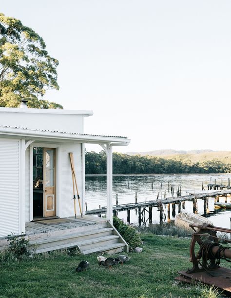 The Holiday Cottage, Beach Shacks, Beachfront Cottage, Bruny Island, Beach Shack, Summer Cottage, Small Homes, Outdoor Entertaining Area, Vintage Cottage