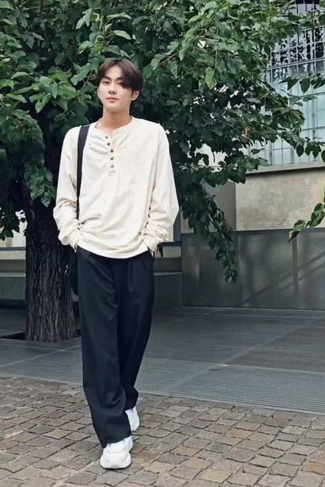 Enhypen Jungwon Boyfriend Material, Jungwon Boyfriend Material, Jungwon Boyfriend, Teen Boy Outfits, Cute Couple Cartoon, The Boy Is Mine, Kpop Outfits, Casual Style Outfits, My Only Love