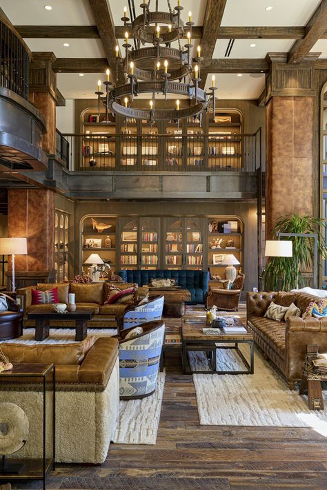 Hotel Drover's lobby features a two-story library that bookworms will love, with all the western-inspired books you could dream of. Luxury Lobby Design, House Lobby, Boutique Hotel Lobby, Western Interior, Hotel Lobby Design, Lobby Interior Design, Hotel Entrance, Hotel Lounge, Vintage Hotels